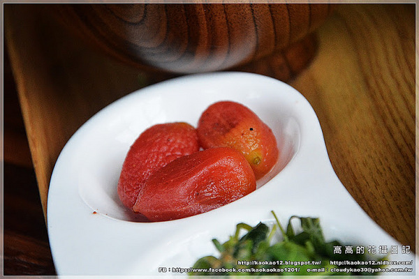 永心鳳茶 Tea & Cake Selection Bar:【高雄】苓雅區。Yonshin Tea 永心鳳茶《精緻茶與茶食選品店》