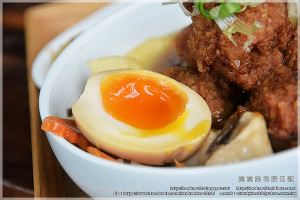 永心鳳茶 Tea & Cake Selection Bar:【高雄】苓雅區。Yonshin Tea 永心鳳茶《精緻茶與茶食選品店》