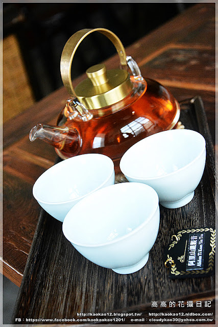 永心鳳茶 Tea & Cake Selection Bar:【高雄】苓雅區。Yonshin Tea 永心鳳茶《精緻茶與茶食選品店》
