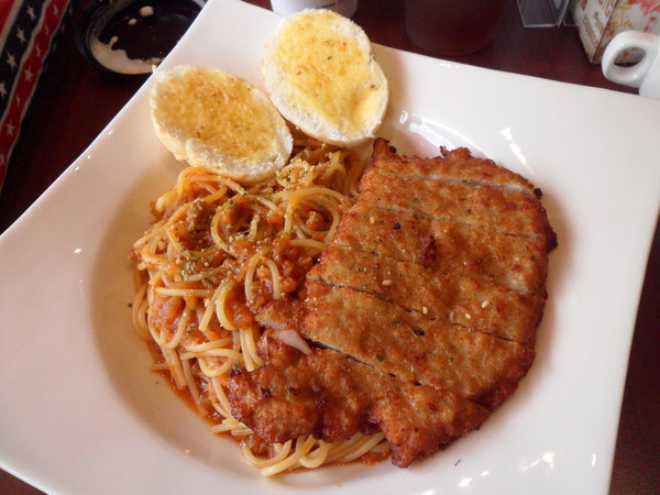 咖啡家Coffee+(彰化辭修店): 【彰化市區.美食】COFFEE+咖啡家 ☆ 彰化後火車站 ☆ 輕食 ☆ 義大利麵 ☆ 早午餐 ☆ 假日聚餐好選擇