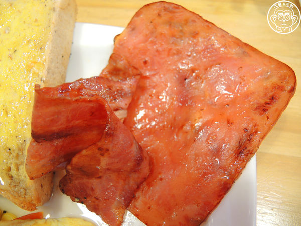 早安安漢堡早午餐:呷飽祙【台北松山・早安安漢堡早午餐】喔嗨喲