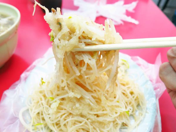 【三重美食】文化北路肉羹麵-加1元多一顆魯蛋