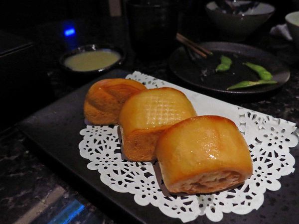 【台北火鍋】海底撈-現場變臉、手工現拉麵的四川麻辣火鍋店