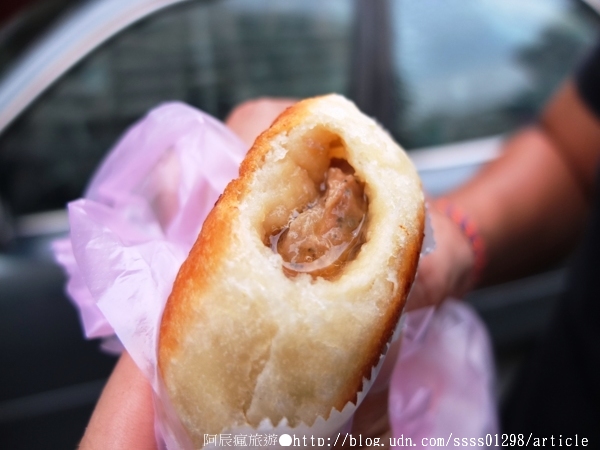 舞一加水站包子饅頭：【美食特搜。高雄三民區】舞一加水站包子饅頭。知名麵包大師親傳 20年不變的手感用心 堅守天然與健康的真原味