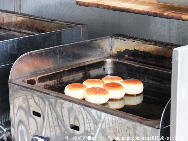 舞一加水站包子饅頭：【美食特搜。高雄三民區】舞一加水站包子饅頭。知名麵包大師親傳 20年不變的手感用心 堅守天然與健康的真原味