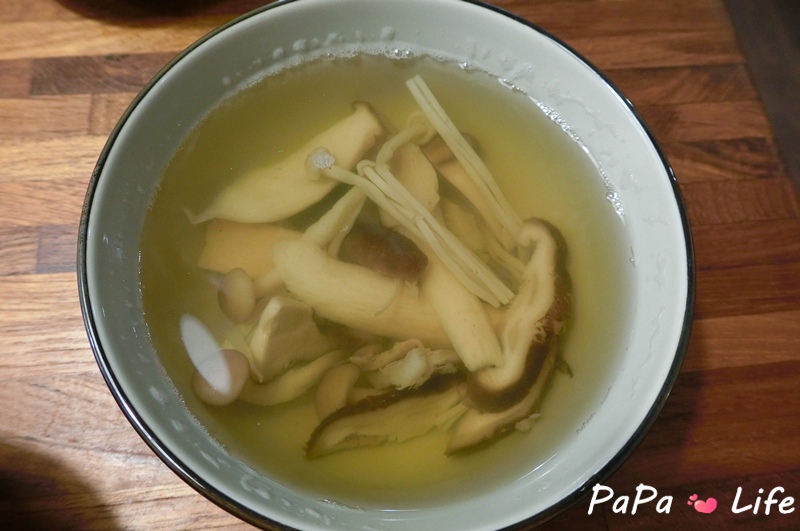 五菇清湯.JPG