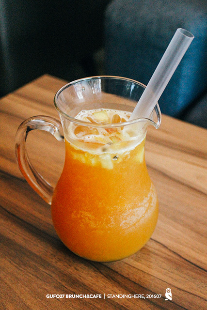 GUFO27 BRUNCH&CAFE:台北_ Gufo27 Brunch&cafe, 大份量早午餐&超夢幻彩虹冰沙、瓶子蛋糕