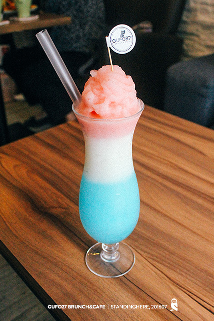 GUFO27 BRUNCH&CAFE:台北_ Gufo27 Brunch&cafe, 大份量早午餐&超夢幻彩虹冰沙、瓶子蛋糕
