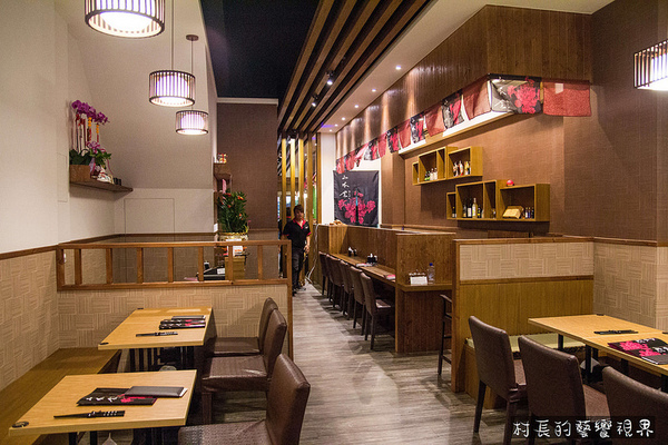 山本堂日式拉麵:【食記】{高雄。鼓山區}山本堂日式拉麵加麵不用錢呷粗飽