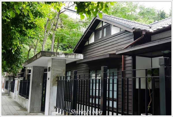 古楝咖啡:捷運忠孝新生站‧古楝咖啡