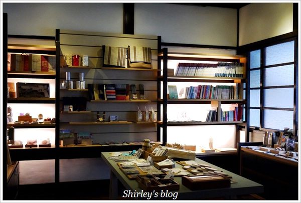 古楝咖啡:捷運忠孝新生站‧古楝咖啡