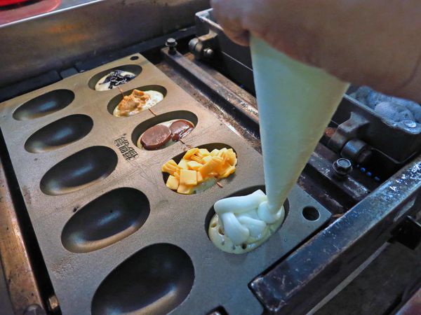 【新莊美食】福壽街鮮乳雞蛋糕-古早味爆漿雞蛋糕