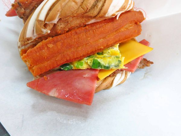 【板橋美食】太和豆漿-中式早餐巨無霸漢堡