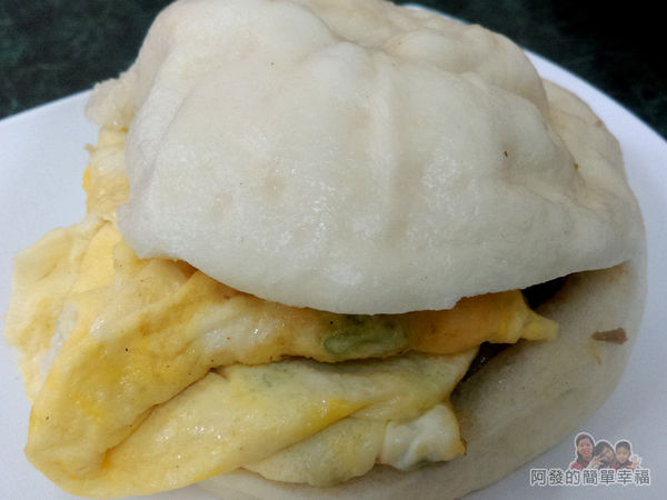 太和豆漿05-包子夾蛋