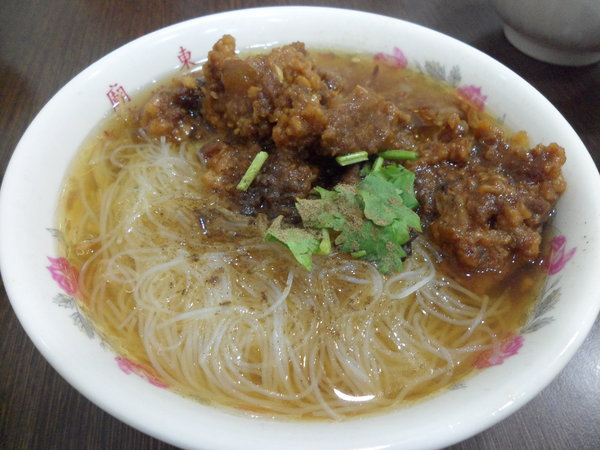 豐原廟東清水排骨麵(大里分店)：【台中大里．口碑卷 】豐原廟東清水排骨麵(大里分店) ☆ 廟東夜市在地美食之分店