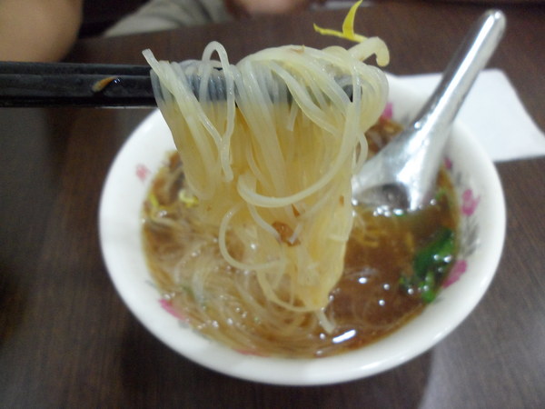 豐原廟東清水排骨麵(大里分店)：【台中大里．口碑卷 】豐原廟東清水排骨麵(大里分店) ☆ 廟東夜市在地美食之分店