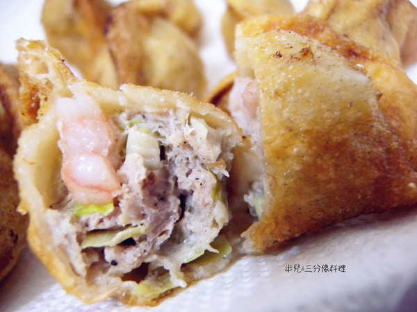 Mango 巧口廚房：[宅配。水餃] Mango 巧口廚房 水餃真的超方便!  第一次吃到干貝高麗菜豬肉! 超好吃的啦!