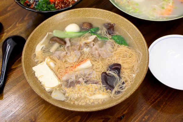 原味海產粥 生魚片丼飯:讓你體驗不一樣的原味海產粥 生魚片丼飯~