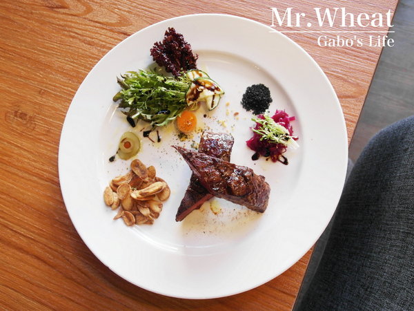 Mr.Wheat 小麥先生創意料理(文平義式館)：【台南】小麥先生(文平義式館) 超美味！主廚排餐～給我吃肉其餘免談！