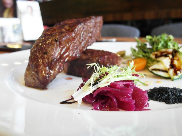 Mr.Wheat 小麥先生創意料理(文平義式館)：【台南】小麥先生(文平義式館) 超美味！主廚排餐～給我吃肉其餘免談！