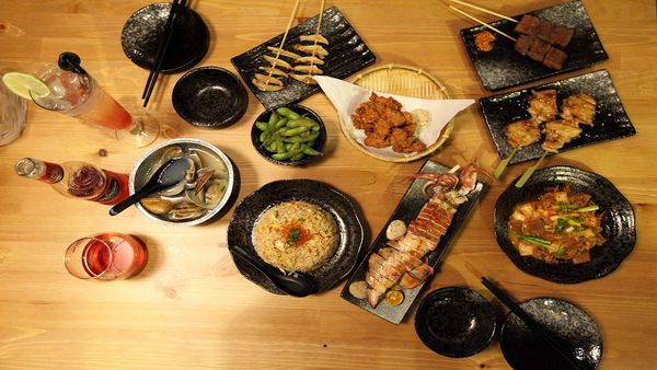 一緒 串燒-酒場：【台北居酒屋】【北捷善導寺站】一緒串燒酒場-炭火燒烤 & 炒功了得．長安東路燒肉/串燒/捷運善導寺站