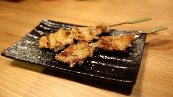 一緒 串燒-酒場：【台北居酒屋】【北捷善導寺站】一緒串燒酒場-炭火燒烤 & 炒功了得．長安東路燒肉/串燒/捷運善導寺站