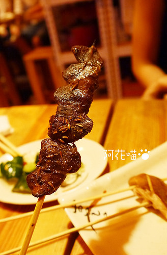 西門內疆精緻串燒:【西門│日式串燒】CP值高!小聚豪飲『西門內疆精緻串燒』