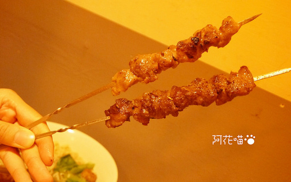 西門內疆精緻串燒:【西門│日式串燒】CP值高!小聚豪飲『西門內疆精緻串燒』