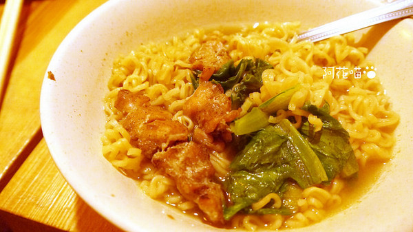 西門內疆精緻串燒:【西門│日式串燒】CP值高!小聚豪飲『西門內疆精緻串燒』