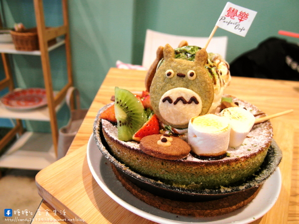 覺樂Parfait Cafe:〖台中│美食〗覺樂Parfait Cafe ❤ 超萌龍貓鐵鍋舒芙蕾抹茶口味新上市~~~吸睛指數再破表!!!!抹茶控的你千萬別錯過!!