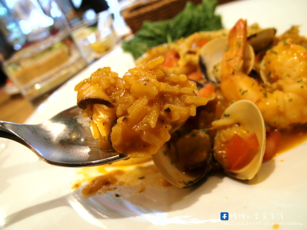 覺樂Parfait Cafe:〖台中│美食〗覺樂Parfait Cafe ❤ 超萌龍貓鐵鍋舒芙蕾抹茶口味新上市~~~吸睛指數再破表!!!!抹茶控的你千萬別錯過!!