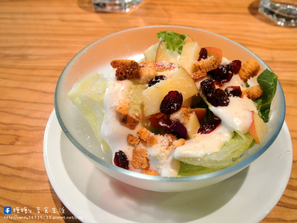 覺樂Parfait Cafe:〖台中│美食〗覺樂Parfait Cafe ❤ 超萌龍貓鐵鍋舒芙蕾抹茶口味新上市~~~吸睛指數再破表!!!!抹茶控的你千萬別錯過!!