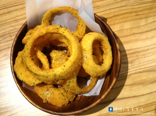 覺樂Parfait Cafe:〖台中│美食〗覺樂Parfait Cafe ❤ 超萌龍貓鐵鍋舒芙蕾抹茶口味新上市~~~吸睛指數再破表!!!!抹茶控的你千萬別錯過!!