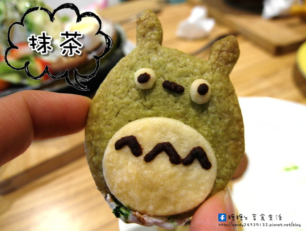 覺樂Parfait Cafe:〖台中│美食〗覺樂Parfait Cafe ❤ 超萌龍貓鐵鍋舒芙蕾抹茶口味新上市~~~吸睛指數再破表!!!!抹茶控的你千萬別錯過!!