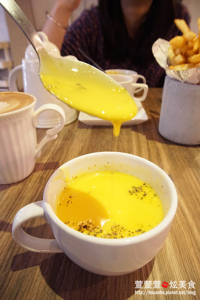 高雄- 44 bit cafe (19).JPG