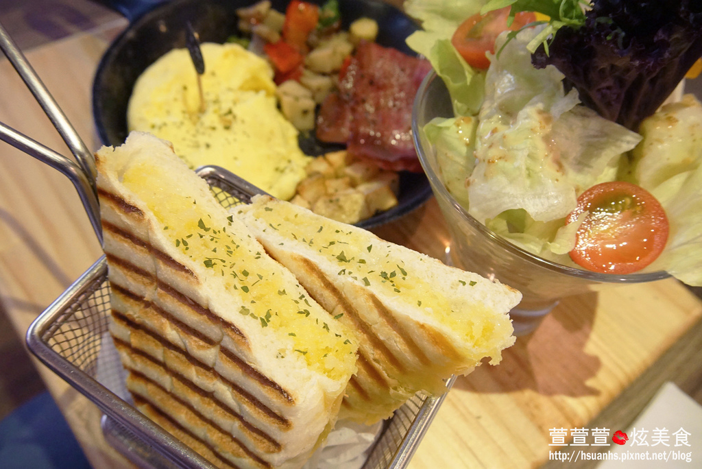 高雄- 44 bit cafe (28).JPG