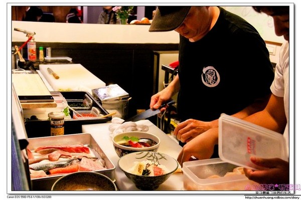 肥猫漁夫 海鮮丼專賣店:【美食♥台北】☼ 肥貓漁夫海鮮丼專賣店 ☼來自東北角新鮮魚貨,美味的海鮮丼飯♥♥
