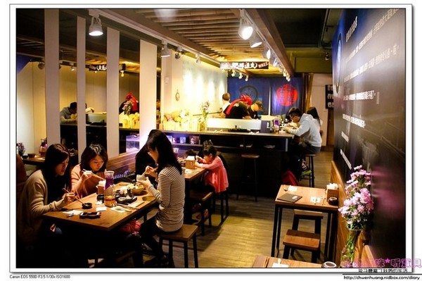 肥猫漁夫 海鮮丼專賣店:【美食♥台北】☼ 肥貓漁夫海鮮丼專賣店 ☼來自東北角新鮮魚貨,美味的海鮮丼飯♥♥