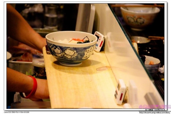 肥猫漁夫 海鮮丼專賣店:【美食♥台北】☼ 肥貓漁夫海鮮丼專賣店 ☼來自東北角新鮮魚貨,美味的海鮮丼飯♥♥