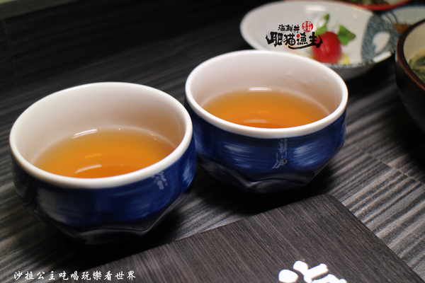 肥猫漁夫 海鮮丼專賣店：晴光商圈~惡魔果實『肥猫漁夫海鮮丼專賣店』阿圖麻油雞旁/捷運中山國小站