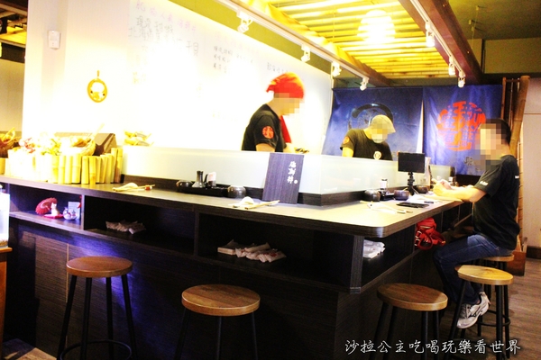 肥猫漁夫 海鮮丼專賣店：台北海鮮丼/一碗飯吃到18種魚『肥猫漁夫海鮮丼專賣店』捷運中山國小站