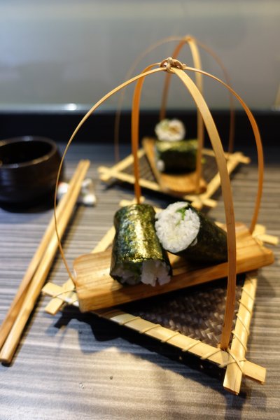 肥猫漁夫 海鮮丼專賣店:(胖樺食記)東北角當季海產直送丼飯專賣店「肥貓漁夫」。近捷運中山國小站NT. 180就有高CP值丼飯可品嘗