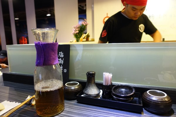 肥猫漁夫 海鮮丼專賣店:(胖樺食記)東北角當季海產直送丼飯專賣店「肥貓漁夫」。近捷運中山國小站NT. 180就有高CP值丼飯可品嘗