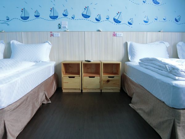 淺水藍青年旅館：[住宿] 與背包一起淺水藍-淺水藍背包客棧