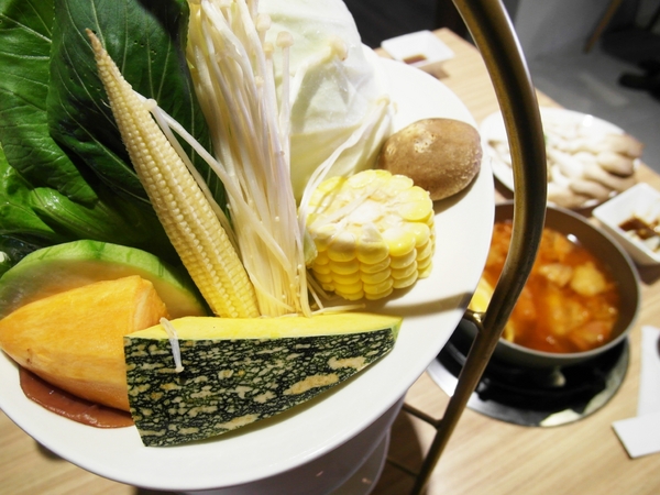 ㄔ鍋了:【台南||永康】ㄔ鍋了──你吃過部隊鍋口味的火鍋嗎?天冷了,吃鍋吧!