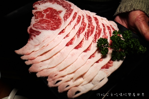 八條麻辣鍋:台北中山火鍋『八條麻辣鍋』宵夜/林森北/八條通/台灣黃牛胸肉