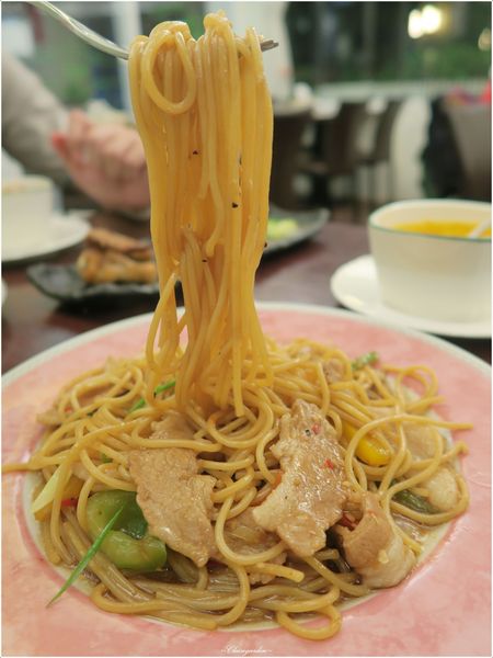 咖啡因Cafe ing:新北 咖啡因咖啡館 Café ing~超牽絲。粉紅明太子鮮蝦燉飯