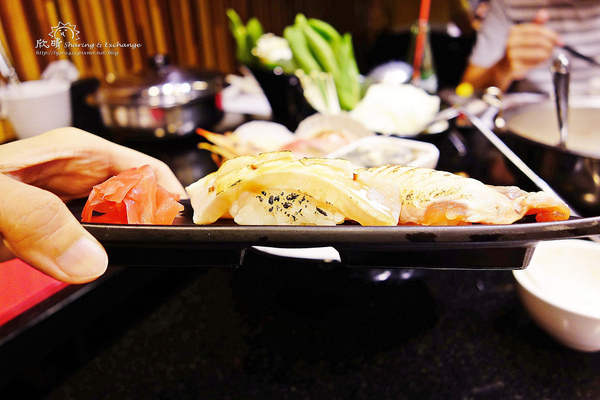 八田帝王蟹鍋物吃到飽:【台北美食】八田帝王蟹鍋物吃到飽+新鮮海鮮吃到飽+牛小排、沙朗、松阪豬、永春捷運站