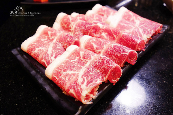 八田帝王蟹鍋物吃到飽:【台北美食】八田帝王蟹鍋物吃到飽+新鮮海鮮吃到飽+牛小排、沙朗、松阪豬、永春捷運站