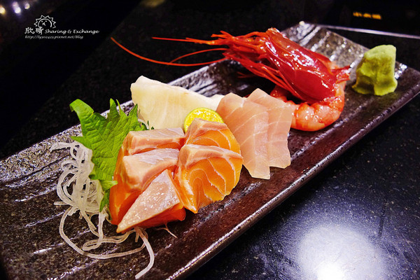 八田帝王蟹鍋物吃到飽:【台北美食】八田帝王蟹鍋物吃到飽+新鮮海鮮吃到飽+牛小排、沙朗、松阪豬、永春捷運站